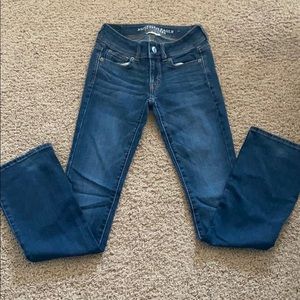 AMERICAN EAGLE SUPER STRETCH JEANS